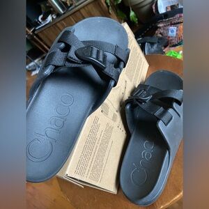 Chaco black slides